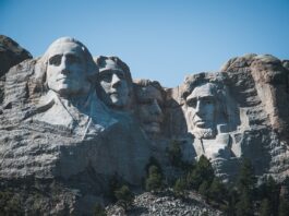 Amerykańska pomoc zagraniczna – inwestycja czy strategia?