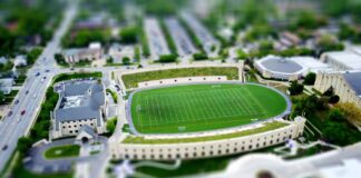 Jak wygląda życie w małym amerykańskim college town: kampus, sport i studenckie tradycje Jak wygląda życie w małym amerykańskim college town: kampus, sport i studenckie tradycje