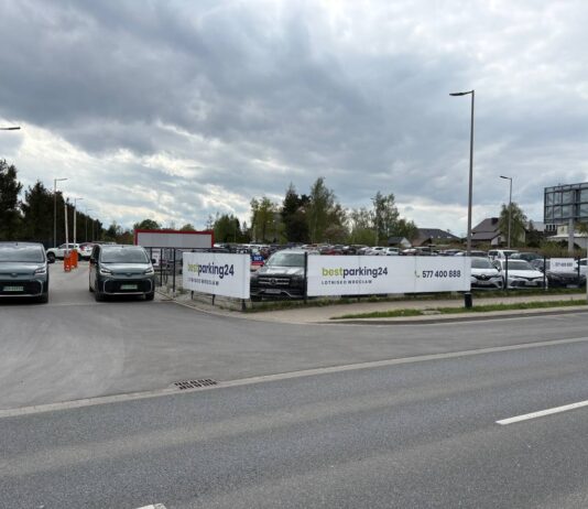 Lot samolotem do Stanów Zjednoczonych z Wrocławia? Podpowiadamy, gdzie najlepiej zaparkować auto!